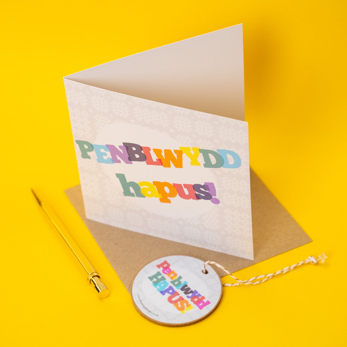 Welsh Gift Decoration - Pen-blwydd Hapus / Happy Birthday