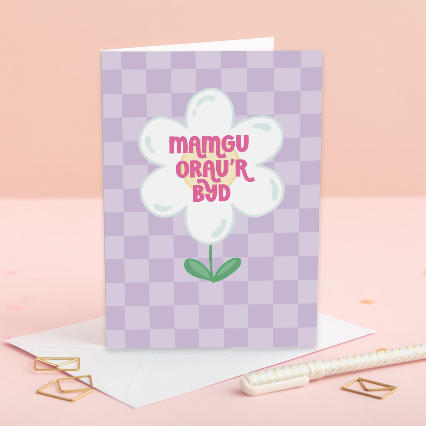 Welsh Mother's Day Card 'Mamgu orau'r byd' flower