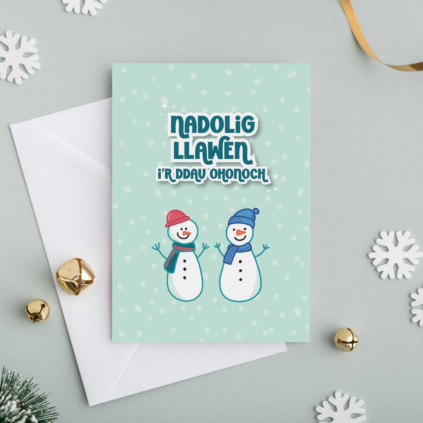 Welsh Christmas card 'Nadolig Llawen i'r ddau ohonoch' Snowmen