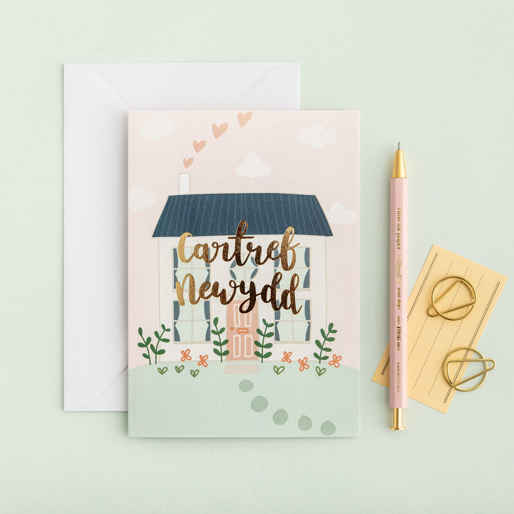 New home card 'Cartref newydd'