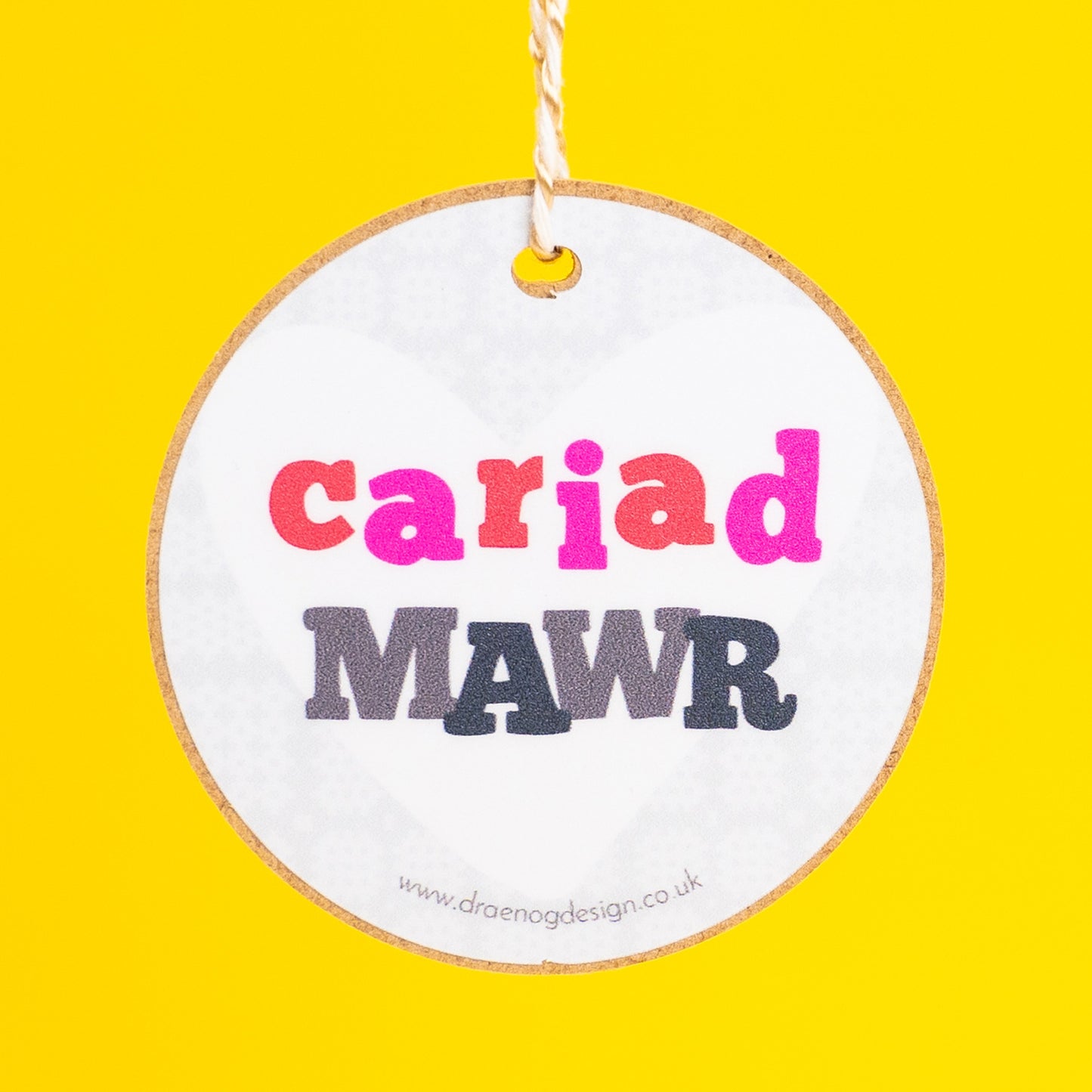 Welsh Gift Decoration - Cariad mawr / Big love
