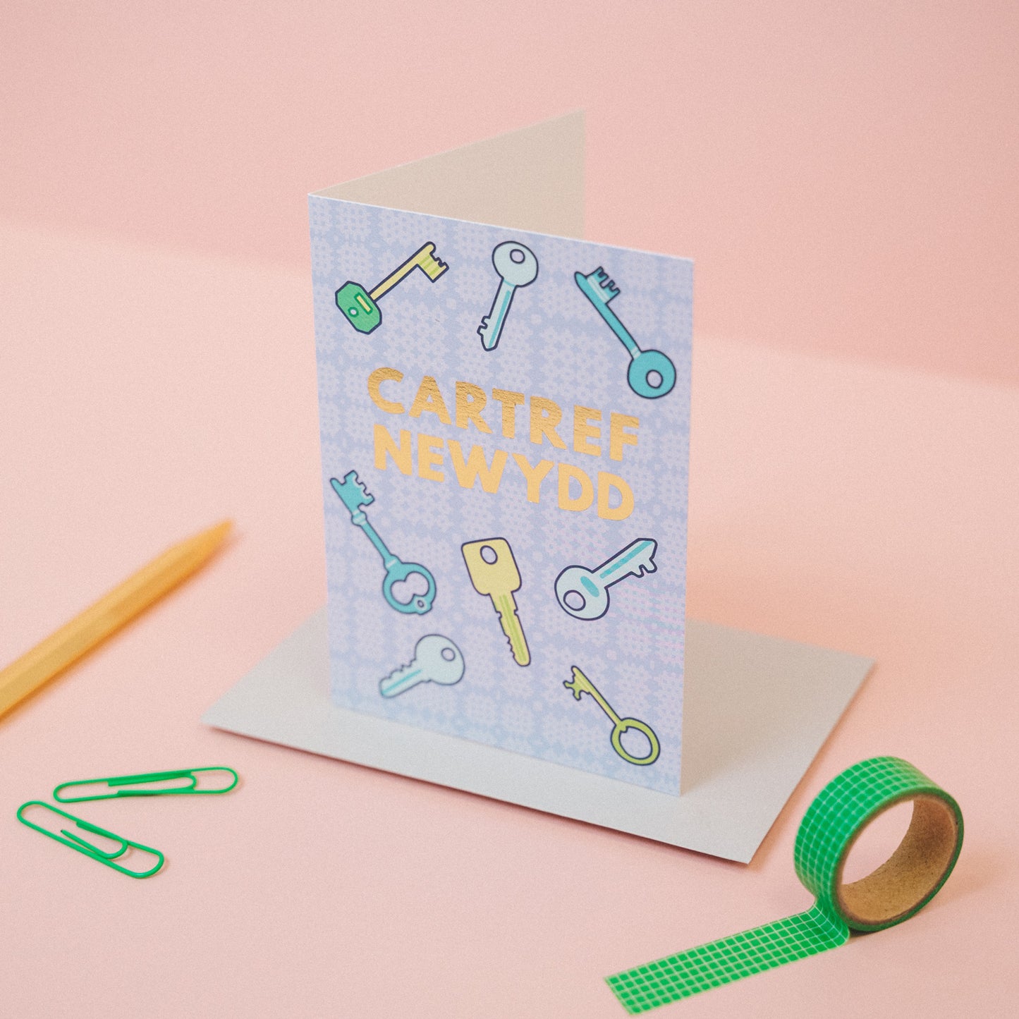 Welsh new home card 'Cartref newydd'