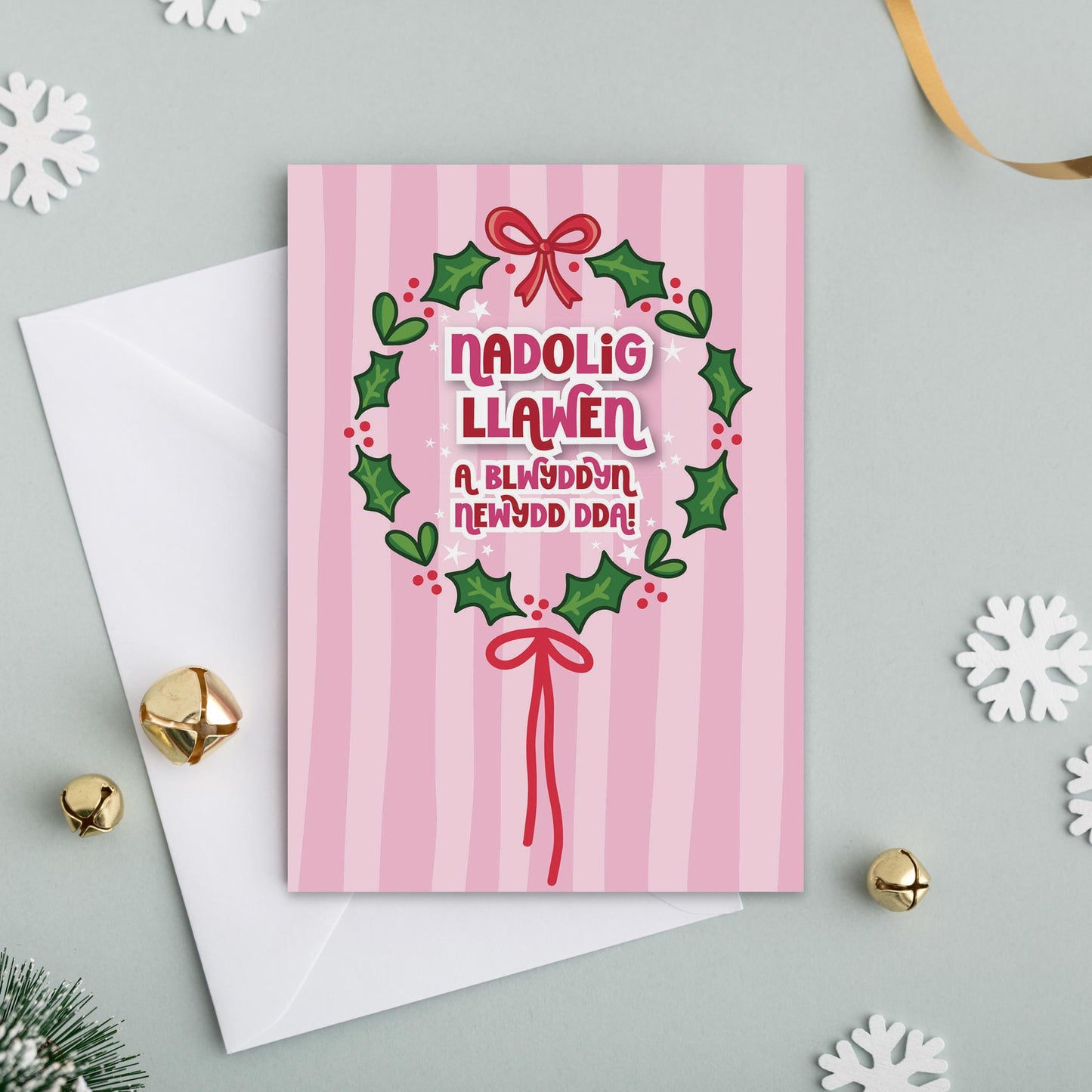 Welsh Christmas card 'Nadolig Llawen a Blwyddyn Newydd Dda!' Wreath