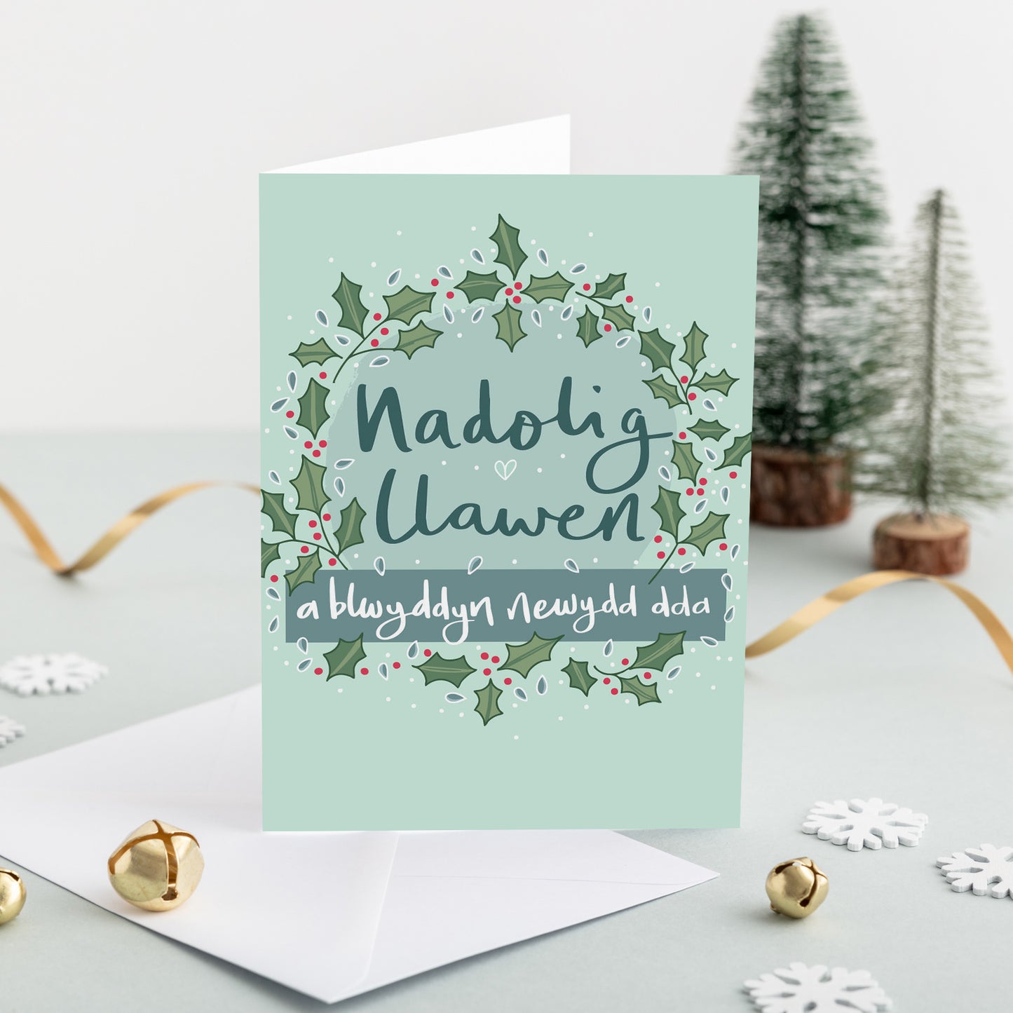 Welsh Christmas Card Set of 4, 8 or 12 Holly Cards - Hapus Fy Myd