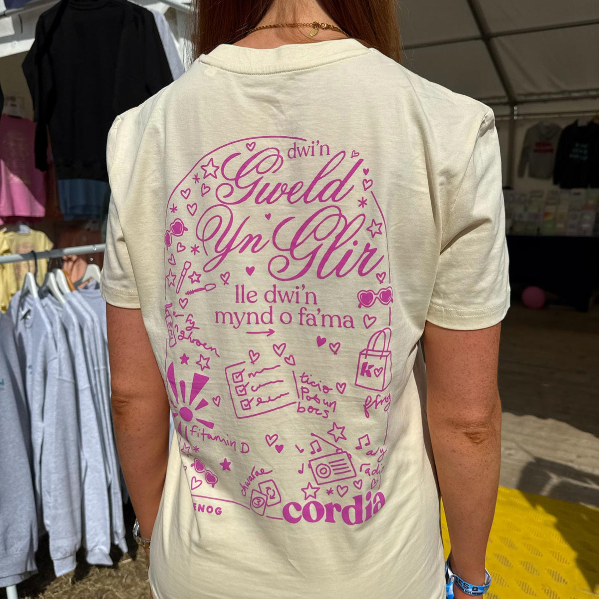 Cordia - Gweld yn Glir Welsh T-shirt