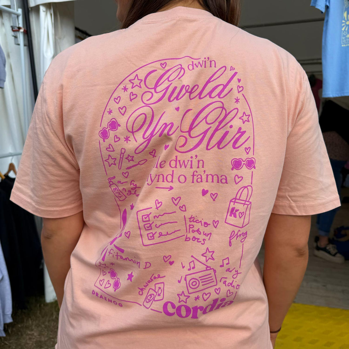 Cordia - Gweld yn Glir Welsh T-shirt