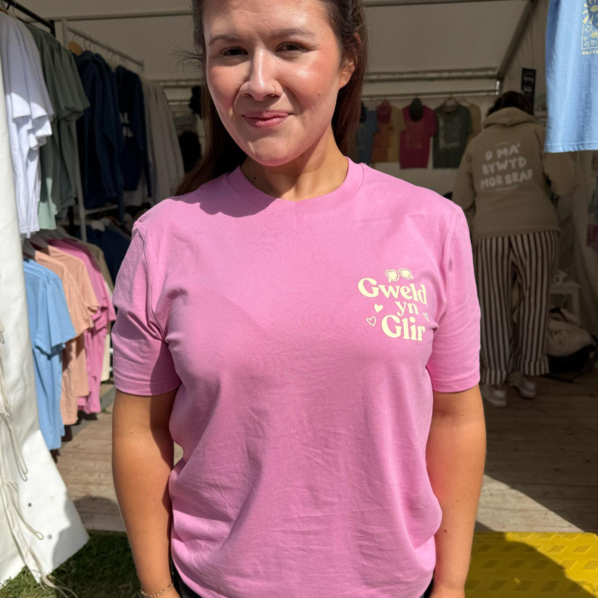 Cordia - Gweld yn Glir Welsh T-shirt
