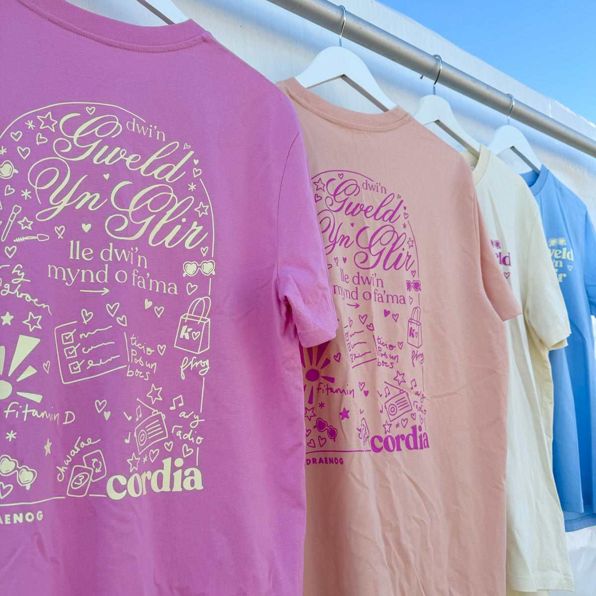 Cordia - Gweld yn Glir Welsh T-shirt