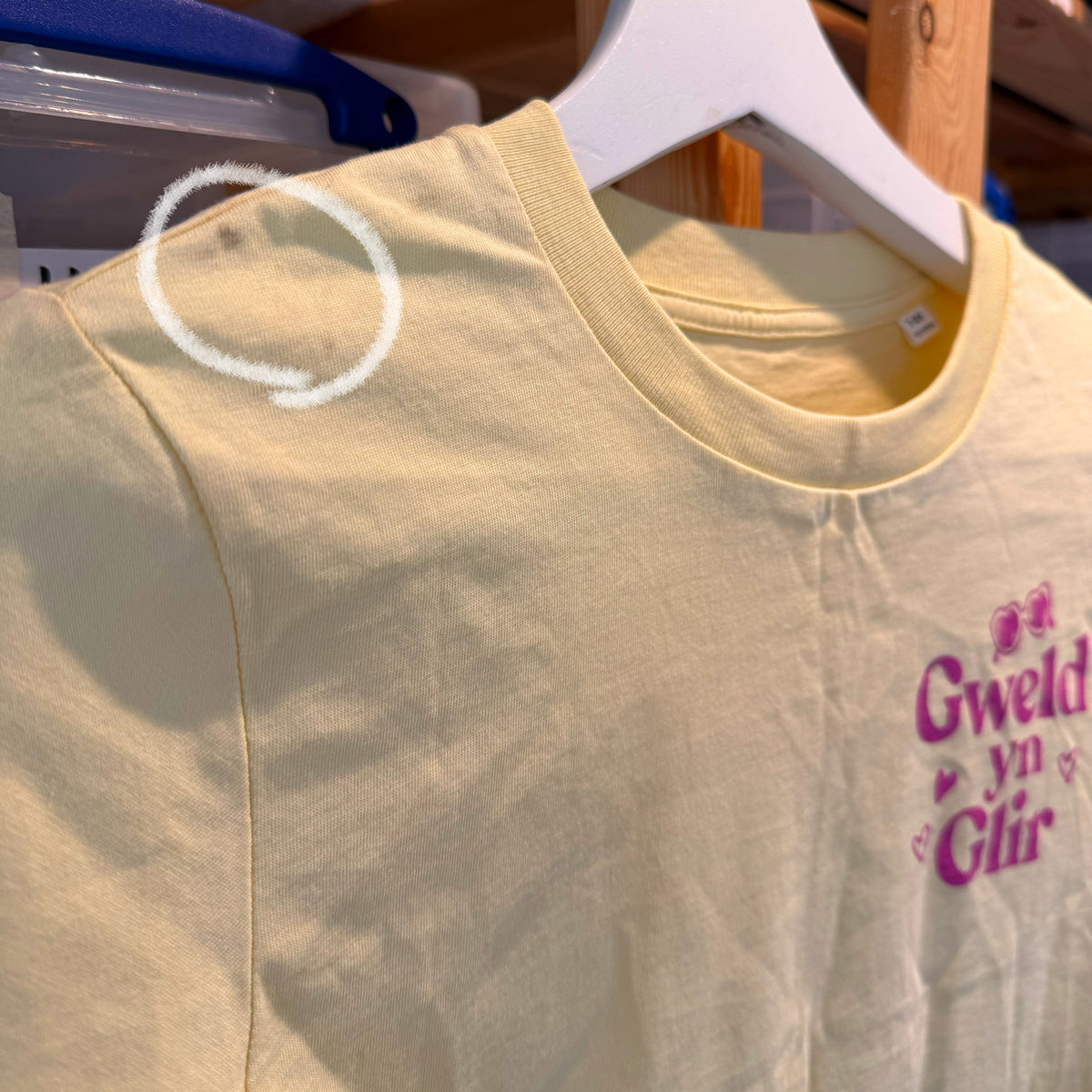 SECONDS SALE Cordia - Gweld yn Glir Welsh T-shirt