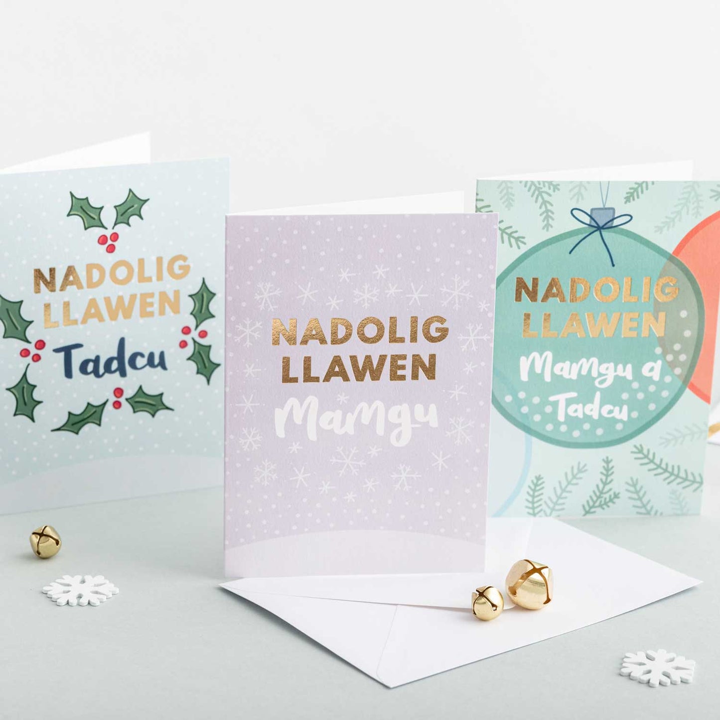 Welsh Christmas card 'Nadolig Llawen Mamgu' Gran - gold foil