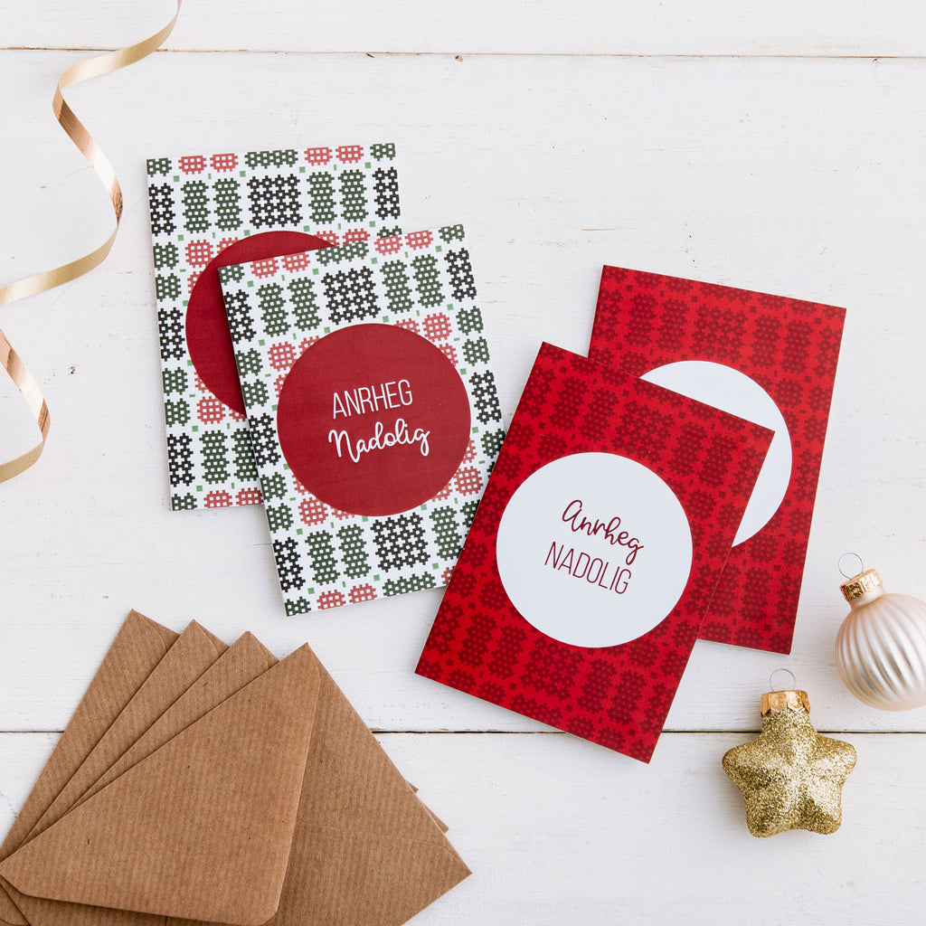 Anrheg Nadolig Christmas mini gift cards pack of 4 - Draenog Welsh cards