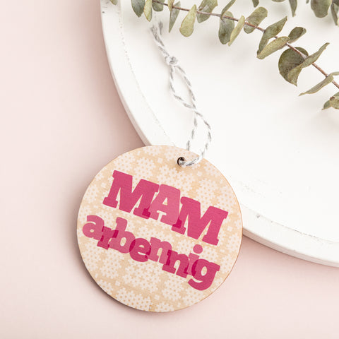 Wooden Decoration - Mam Arbennig / Special Mam